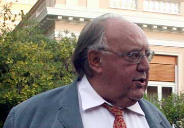 Συντηρείται το τεταμένο κλίμα στις σχέσεις της κυβέρνησης με την Αριστερά