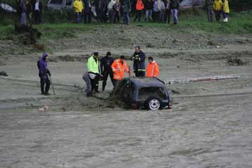 Ακαρπες οι έρευνες για τον αγνοούμενο από την κακοκαιρία στην Πιερία