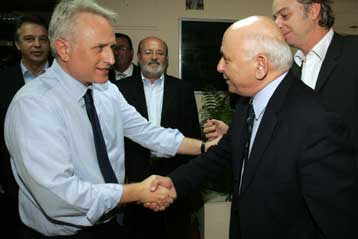 Ενστάσεις στο θέμα του περιορισμού των κρατικών οχημάτων διατυπώνει η ΕΝΑΕ