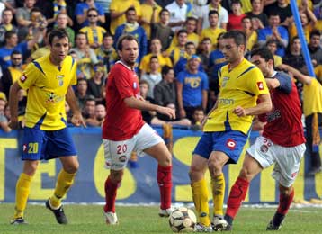 Στη «ρουλέτα» ο Πανιώνιος πήρε την πρόκριση από τον Παναιτωλικό