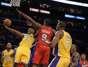 O… Κόμπι νίκησε τους Κλίπερς στην πρεμιέρα του ΝΒΑ