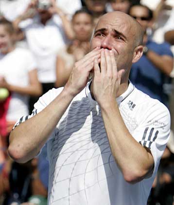 Ο Αγκάσι παραδέχτηκε ότι ήταν χρήστης ναρκωτικών