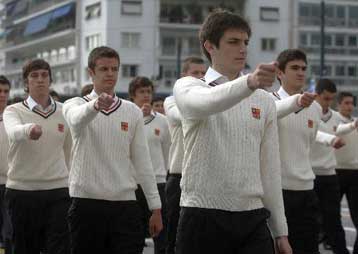 Κατάργηση των μαθητικών παρελάσεων προτείνουν βουλευτές του ΣΥΡΙΖΑ