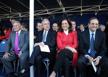 Συνεχίζουν τη μάχη για την προεδρία της ΝΔ οι τέσσερις υποψήφιοι