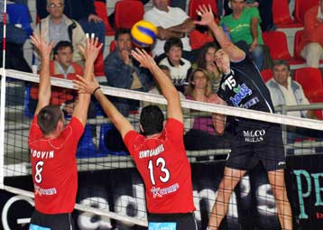 Ο Απόλλων Καλαμαριάς πέρασε νικηφόρα από την Πάτρα, πρώτη νίκη για τη Λαμία