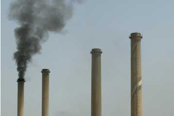 Στο Ευρωδικαστήριο η Ελλάδα για τις βιομηχανίες χωρίς περιβαλλοντική άδεια