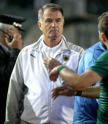 «Φεύγω εάν…» από Μπάγεβιτς, το «φύγε» και το «…να!»