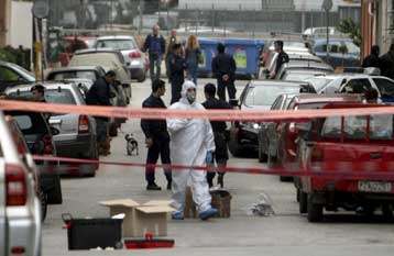 Έκρηξη ωρολογιακού μηχανισμού στο σπίτι της Μαριέττας Γιαννάκου