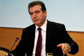 Να παραδοθούν οι έξι καταζητούμενοι για την υπόθεση των «Πυρήνων» ζητά ο Μ.Χρυσοχοΐδης