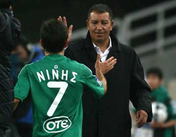 Φουλ επίθεση ετοιμάζει ο Τεν Κάτε ενόψει Πανιωνίου