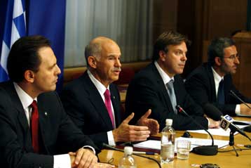 Δεσμεύσεις Παπανδρέου από τις Βρυξέλλες για «τομές» και «ανάκτηση αξιοπιστίας»
