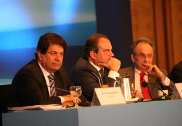 Υπέρ της εκλογής προέδρου από τα μέλη της ΝΔ τάχθηκε ο Κ.Καραμανλής