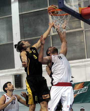 Ο Πανιώνιος «ξεγύμνωσε» την ΑΕΚ στην Πλατεία με 91-46