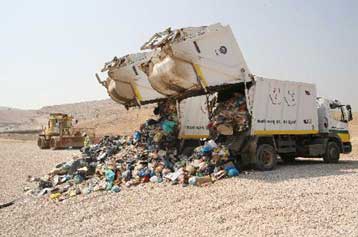 Παρέμβαση του υπουργείου Περιβάλλοντος για παράνομη μεταφορά βιομηχανικών αποβλήτων