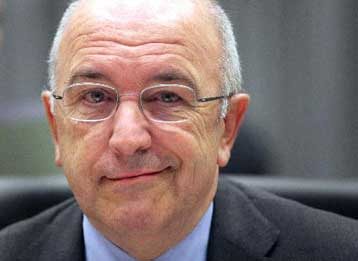 Πιο σκληρή επιτήρηση εν όψει για την ελληνική οικονομία