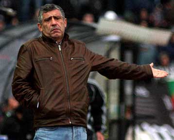 Ο ΠΑΟΚ άξιζε τη νίκη σύμφωνα με τον Σάντος, με την τύχη τα είχε ο Ματζουράκης