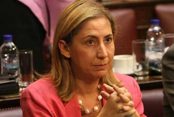 Προμήθειες και συνταγογραφήσεις, πρώτες προτεραιότητες της υπουργού Υγείας