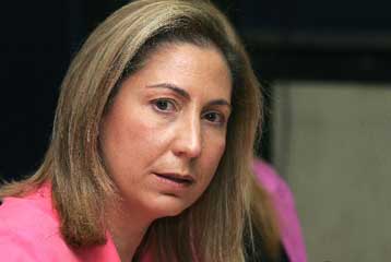 Ιατρικές μονάδες 24ωρης λειτουργίας σε κάθε δήμο προωθεί το υπουργείο Υγείας