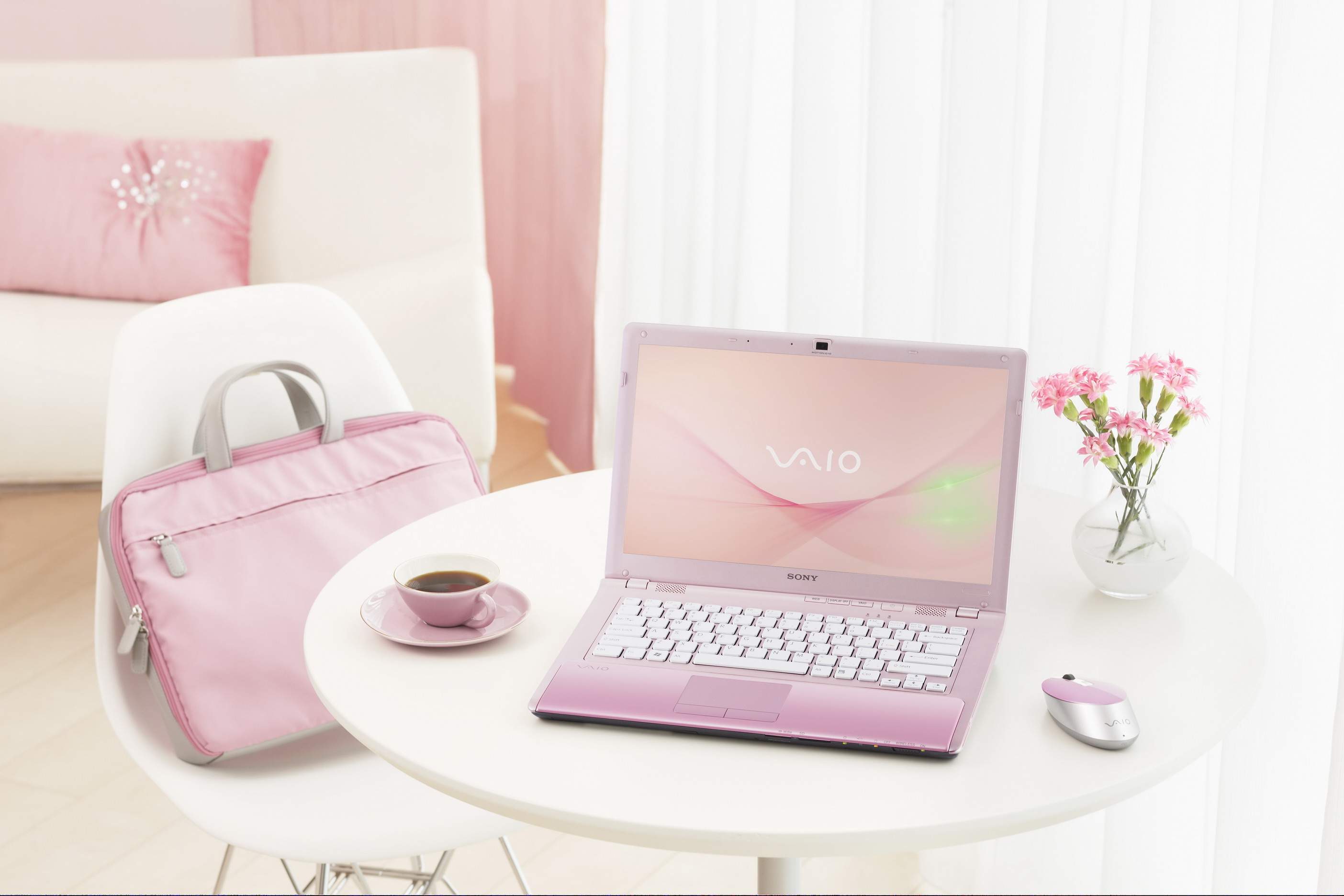 Τα κομψά Sony VAIO CW με Windows 7 στις 22 Οκτώβρη