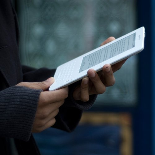 «Πόσο, πως και ποιος;»: To Amazon Kindle στην Ελλάδα στις 19 Οκτωβρίου