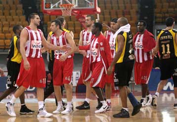 Μεταπτώσεις λόγω πίεσης έχει ο Ολυμπιακός, σύμφωνα με τον Γιαννάκη