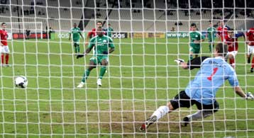 Ο Παναθηναϊκός καρδιοχτύπησε αλλά νίκησε τον Πανιώνιο που έπαιζε με δέκα παίκτες