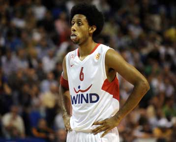 «Δεν βρίσκουμε χώρο να τρέξουμε» εξηγεί ο Τσίλντρες για την εικόνα του Ολυμπιακού