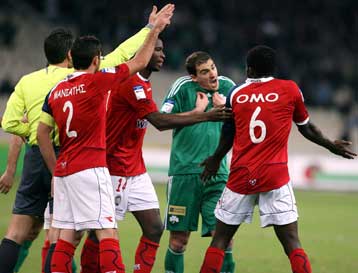 Δεν ανεχόμαστε να μας βάζουν στο ίδιο τσουβάλι με τον Ολυμπιακό, λέει ο Παναθηναϊκός