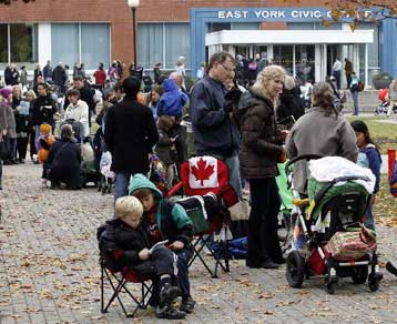 Κόντρα κυβέρνησης-αντιπολίτευσης στον Καναδά για την αντιμετώπιση της νέας γρίπης
