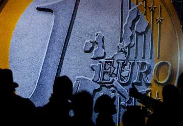 Το ποσό των 7 δισ ευρώ αντλήθηκε από την έκδοση του 15ετούς ομολόγου