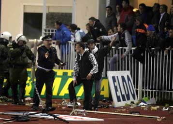 Σε απολογία Ολυμπιακός και Ατρόμητος για τα επεισόδια στο Περιστέρι