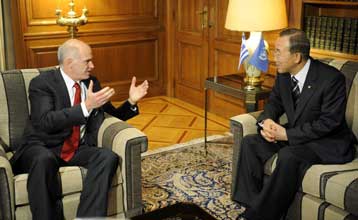 Η ΠΓΔΜ, οι μετανάστες και το άσυλο στο τετ-α-τετ Παπανδρέου με τον ΓΓ του ΟΗΕ