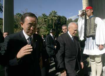 Οι σχέσεις καλής γειτονίας δεν χτίζονται πάνω σε εκκρεμότητες, δηλώνει ο Κ.Παπούλιας