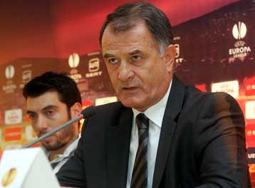 «Αν αγαπάτε την ΑΕΚ, ελάτε» είπε ο Μπάγεβιτς στον κόσμο