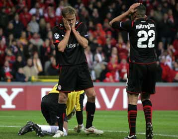 Ο Ολυμπιακός έχασε στην… κόντρα από τη Σταντάρ, αλλά ελπίζει βάσιμα για τους «16»