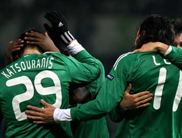 Ο ΠΑΟ στους «32» μέσω Γκρατς, η ΑΕΚ έσπασε τα δοκάρια και έμεινε στο 2-2 με τη ΜΠΑΤΕ