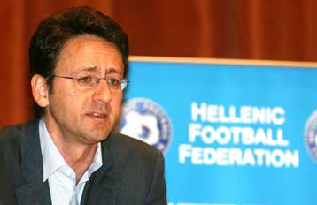 Η ΕΠΟ εξετάζει το ενδεχόμενο εμβολιασμού των διεθνών