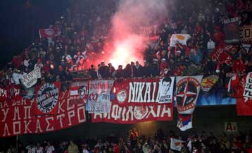 Επεισόδια και συλλήψεις μετά τον αγώνα Σταντάρ – Ολυμπιακός