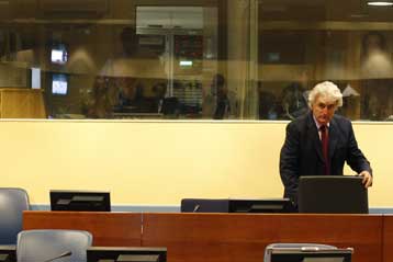 Το 2010 η δίκη του Κάρατζιτς, με διορισμένο συνήγορο υπεράσπισης