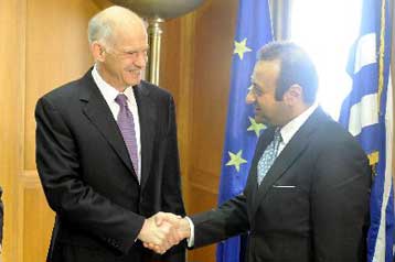 Συνάντηση Παπανδρέου με τον επικεφαλής διαπραγματευτή της Τουρκίας με την ΕΕ