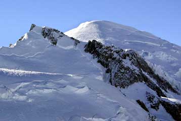 Κατά 45 εκατοστά συρρικνώθηκε σε δύο χρόνια το Μον Μπλαν