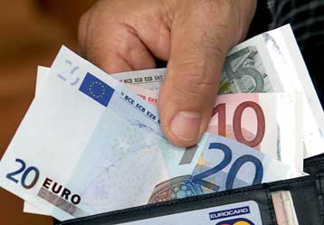 Συνέχεια φοροεπιδρομής και λιτότητας, «διαβάζει» η Αντιπολίτευση στον προϋπολογισμό