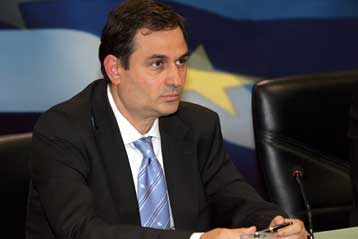 Κατάργηση της αυτοτελούς φορολόγησης και αυστηρά τεκμήρια προωθεί η κυβέρνηση