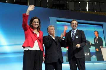 Παρεμβάσεις με ενωτική διάθεση από το βήμα του έκτακτου συνεδρίου