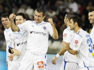 «Αγκαλιασμένες» στην κορυφή η Ανόρθωση με την Ομόνοια