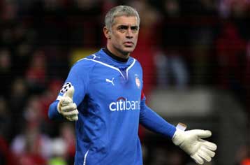 Νικοπολίδης μαινόμενος με όλους τους συμπαίκτες του, και ΠΑΕ με τη διαιτησία