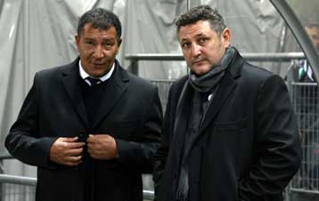 «Είμαστε πρώτοι, τι άλλο να θέλει κανείς;» αναρωτήθηκε ικανοποιημένος ο Τεν Κάτε