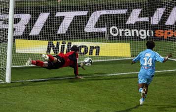 Ακόμα… σκοράρουν Λιόν και Μαρσέιγ, ήττα της Μπορντό