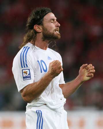 Η Αϊντραχτ ανακοίνωσε ότι ο Γιάννης Αμανατίδης εγχειρίστηκε επιτυχώς