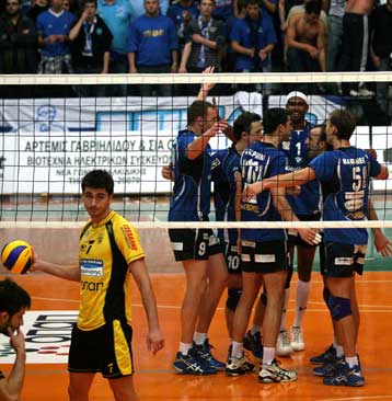 Ο Ηρακλής πήρε το ντέρμπι με τον Αρη και παρέμεινε στην κορυφή της Α1 του βόλεϊ
